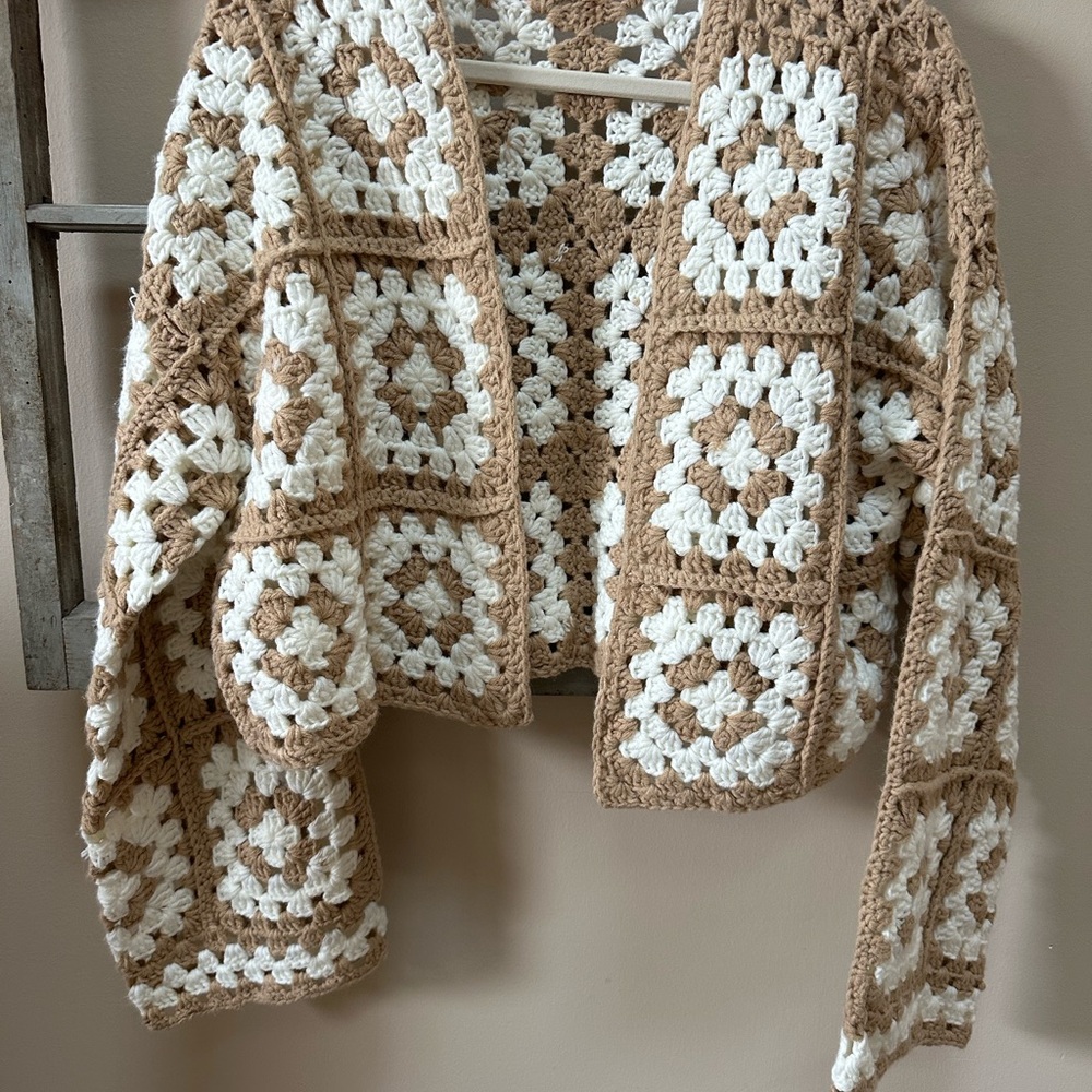 Crochet Granny Square Open Cardigan Sweater - Cream & Tan